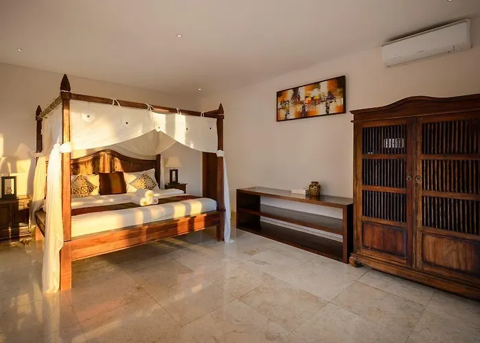 Adinda Balangan Villa *